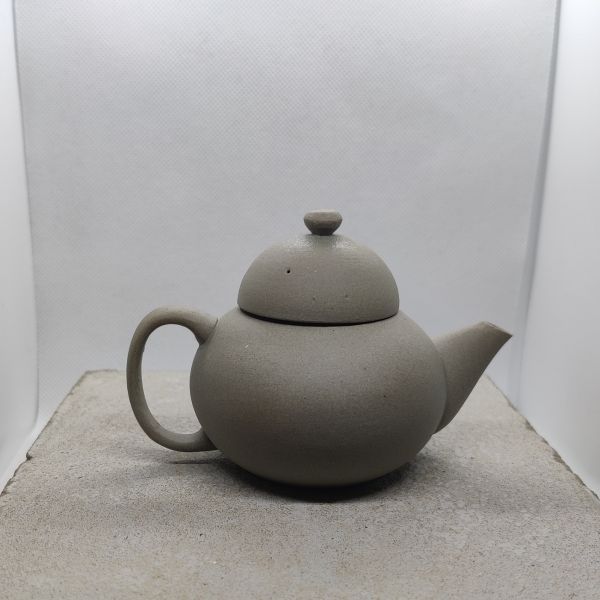 Teapot Kurochibusa no. 1 黒乳房