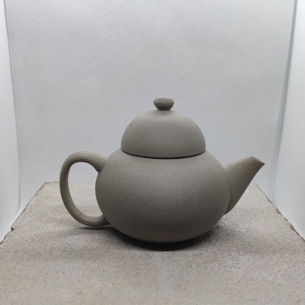 Teapot Kurochibusa no. 3 黒乳房