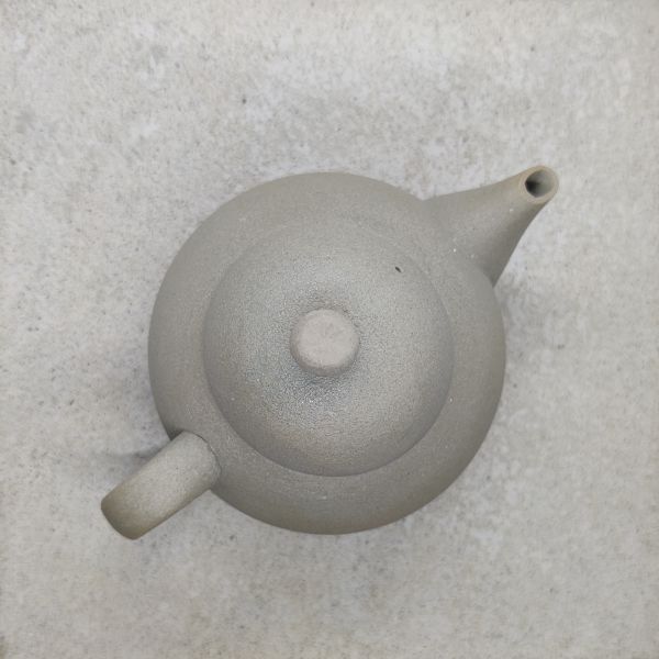 Teapot Kurochibusa no. 4 黒乳房